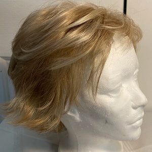 Revlon streaked Blonde Wig